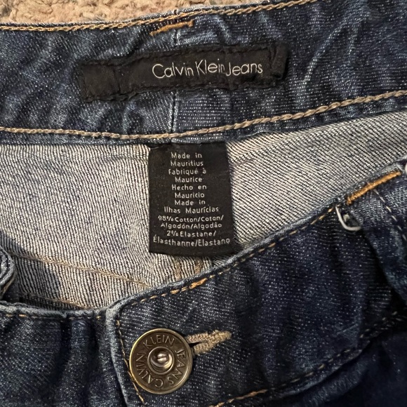 {Calvin Klein Jeans} Lean Bootcut A-Line Button Back Pockets Sz 10 Denim Jeans - Picture 5 of 7